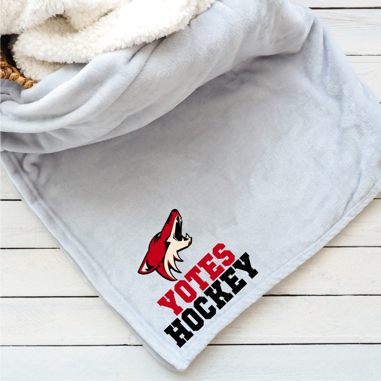 Cremona Coyotes Blankets